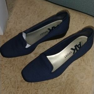 Anne Klein navy wedge